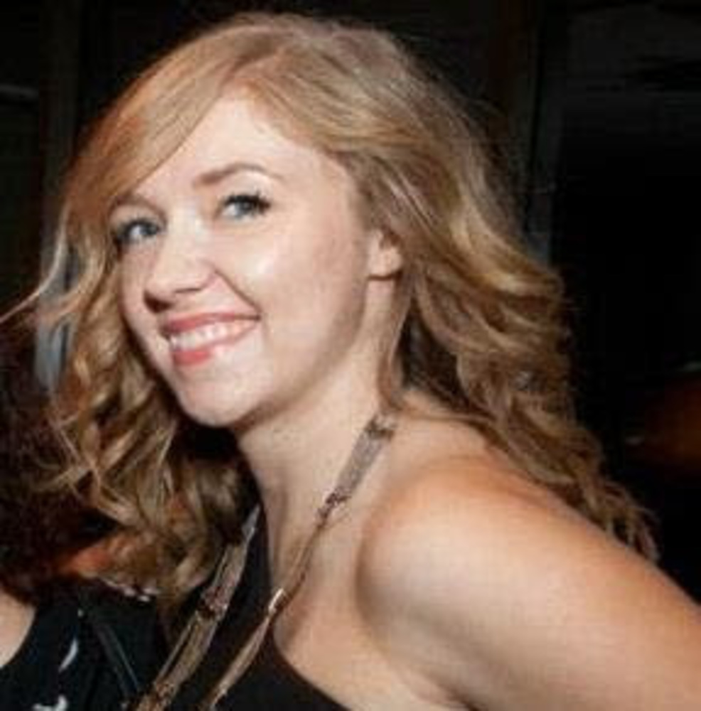 Meet your Posher, Abbey